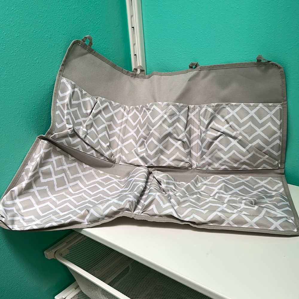 EUC Thirty-One Hanging Wall Organizer